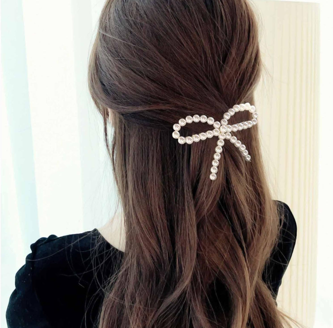 Pearl Bow Hair Clip