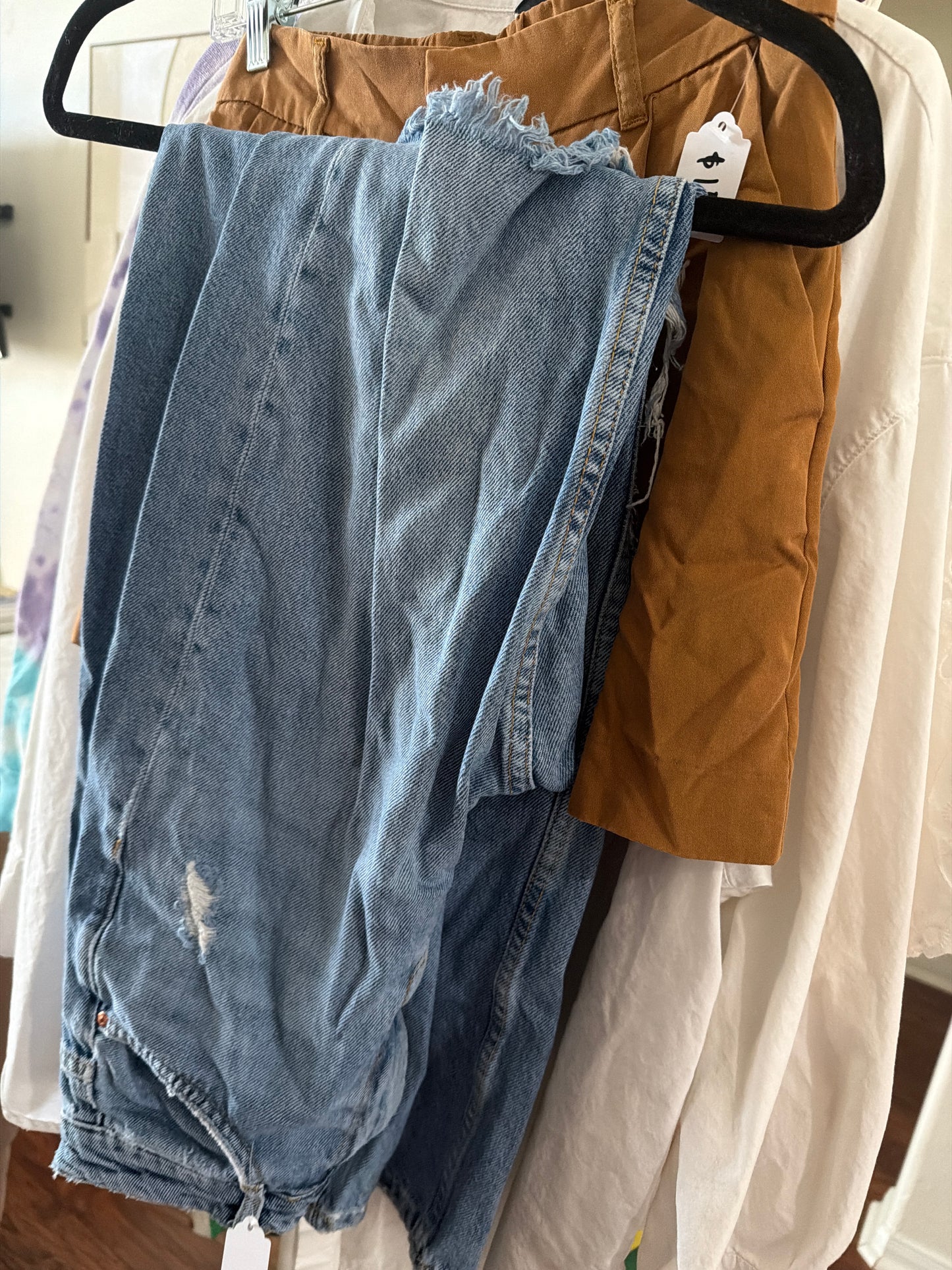 Zara Ripped jeans