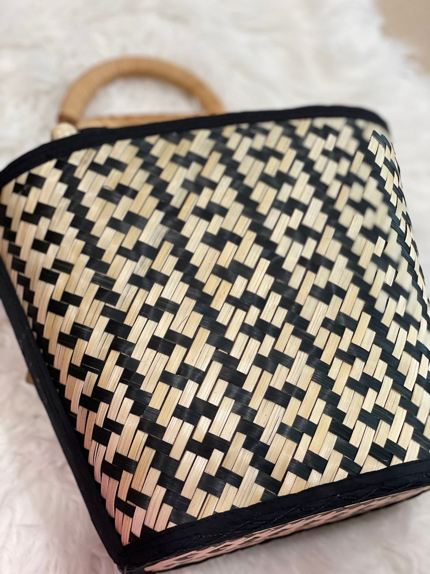 Rattan Beige-Black Bag