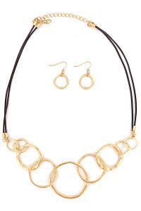 Matte Gold Necklace Set