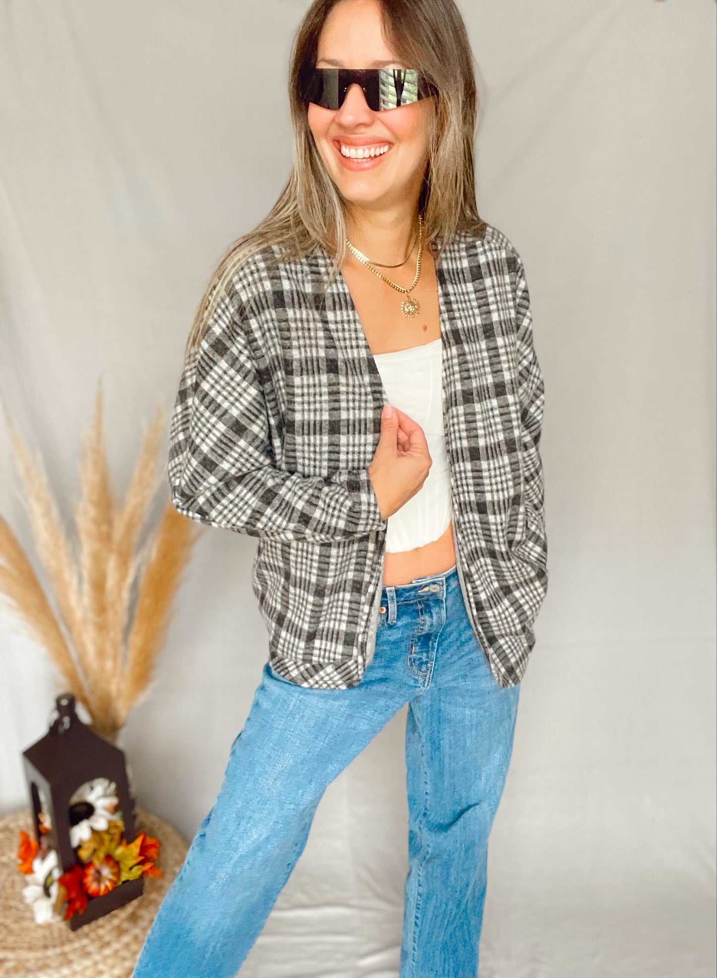 Plaid Round Pocket Black Cardigan