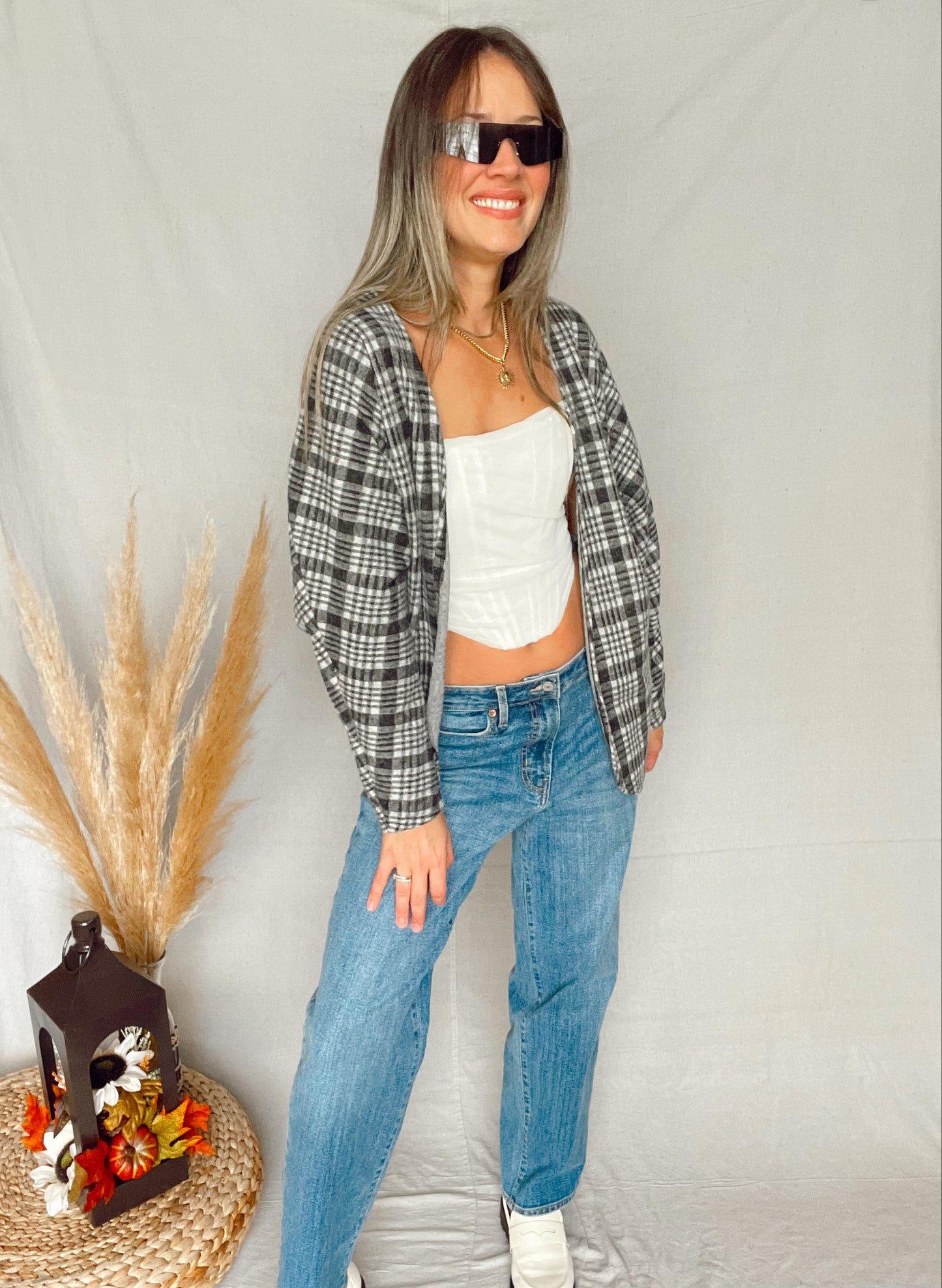 Plaid Round Pocket Black Cardigan