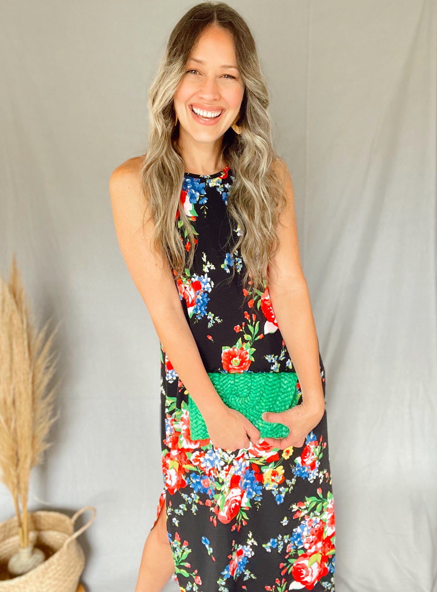 Green Straw Clutch