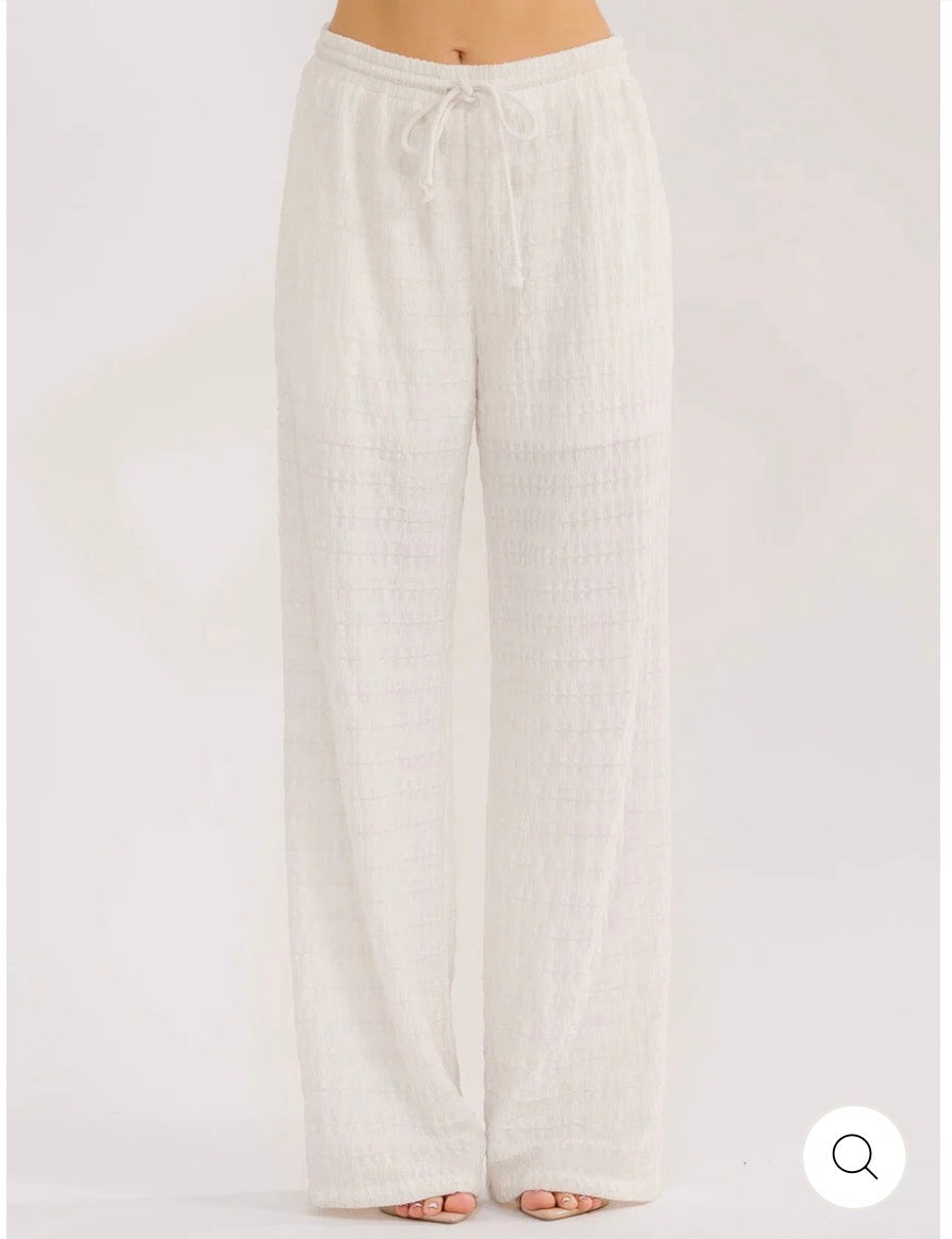 White texture wide leg pants
