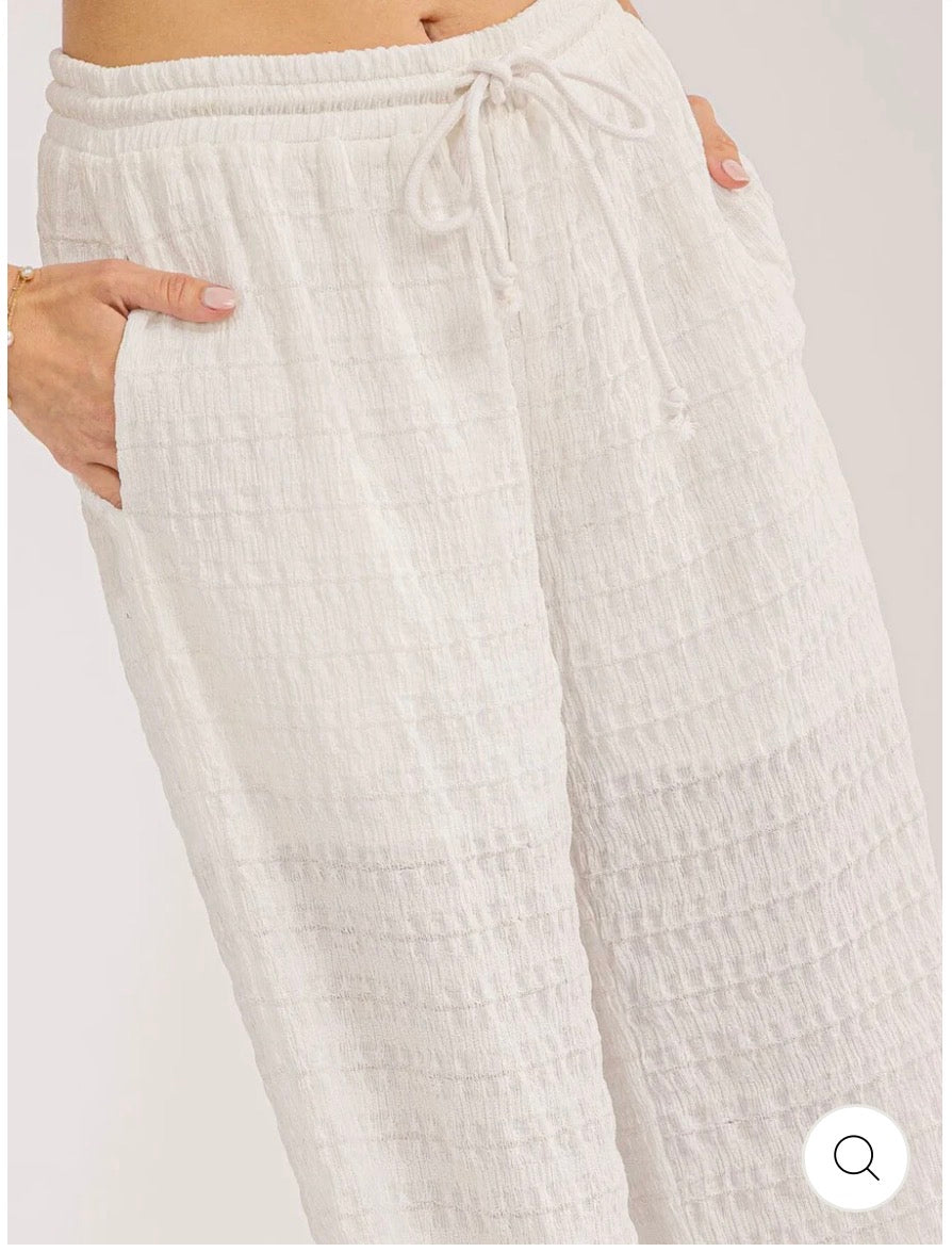 White texture wide leg pants