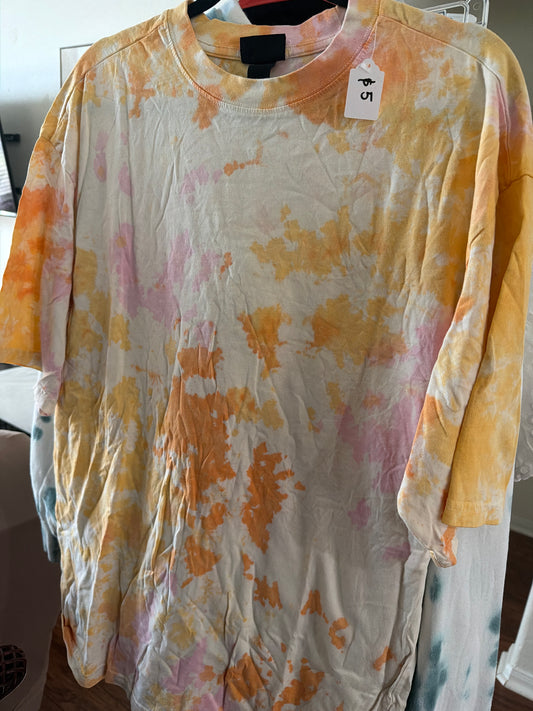 Tie dye H&M t-shirts